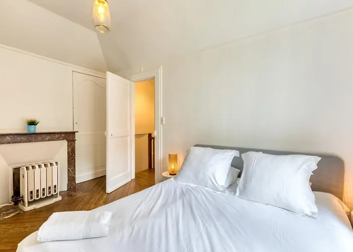 Barthelemy Cozy House In The Center Дом отдыха Руан